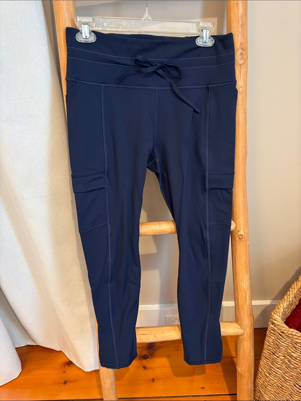 Athleta Rainer Cargo Tight in Navy.